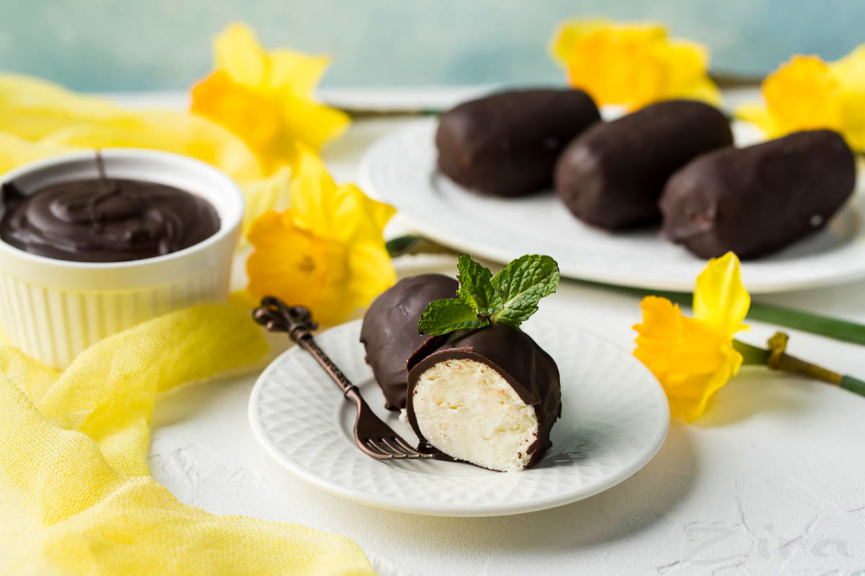 Смачні сирки в шоколаді: простий рецепт