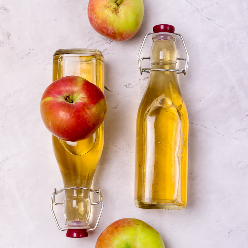 Як приготувати яблучний сидр? Простий рецепт із трьох інгредієнтів.